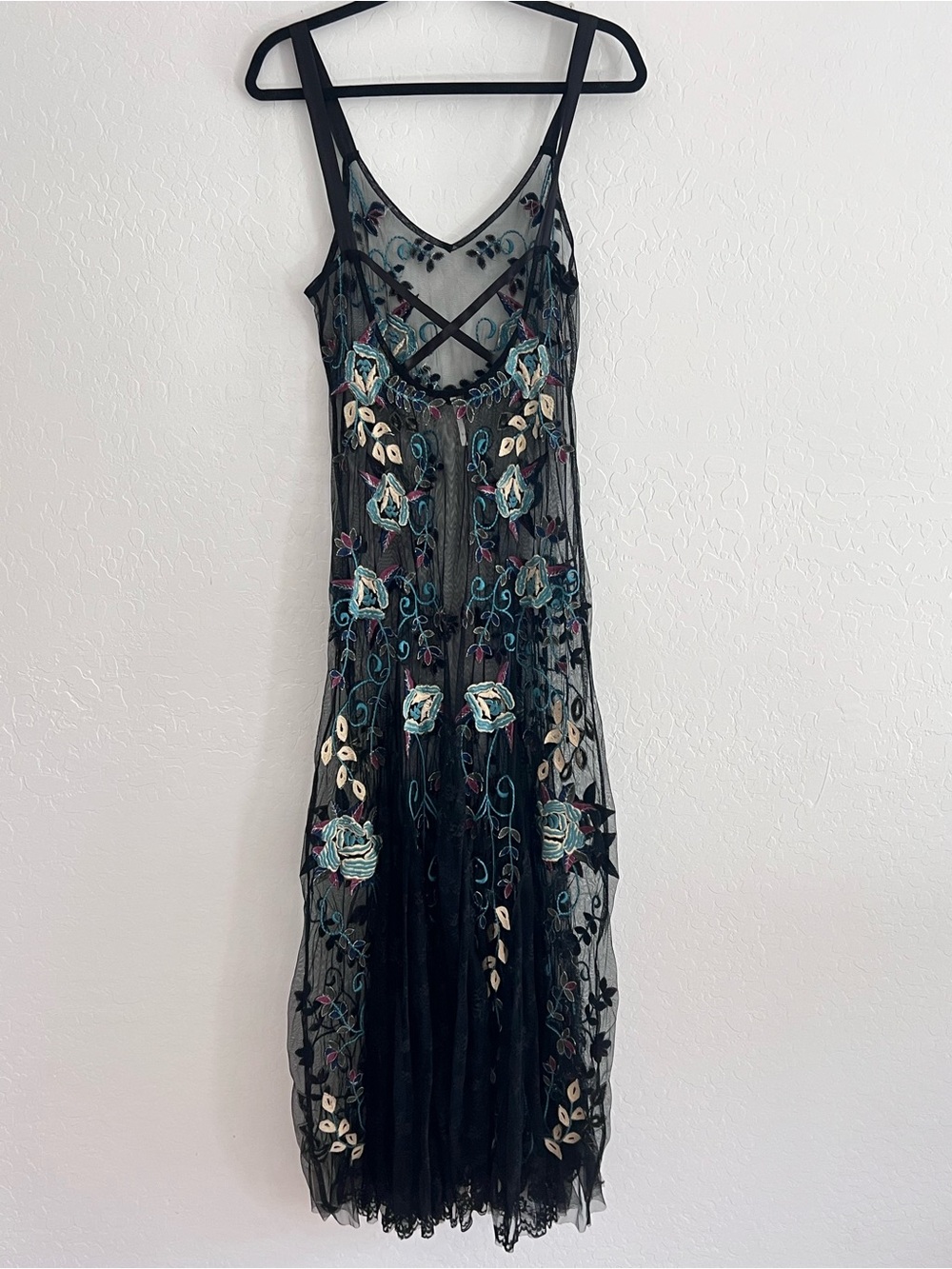 NWOT Free People Embroidered Boquet Maxi Slip - Picture 10 of 13